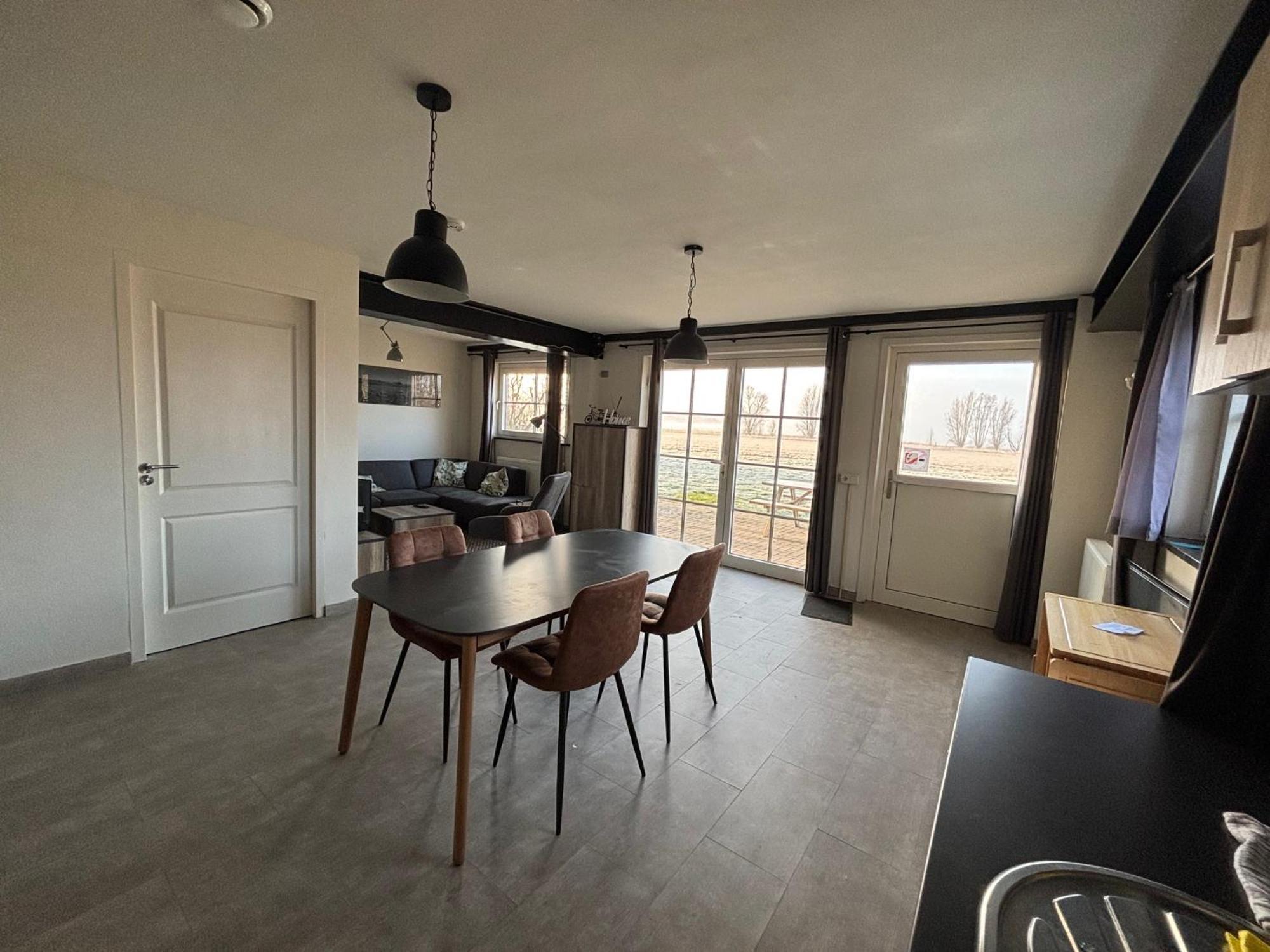 Klein Cambron Apartment Hulst Bagian luar foto
